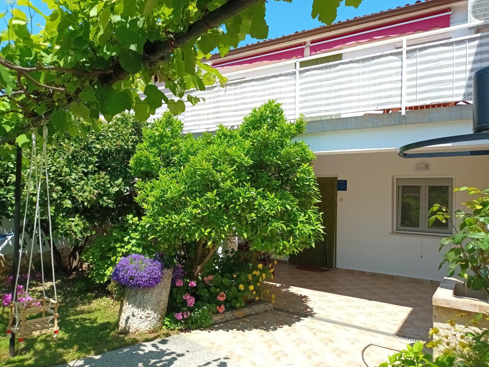 Holiday House Danica Банджоле Экстерьер фото